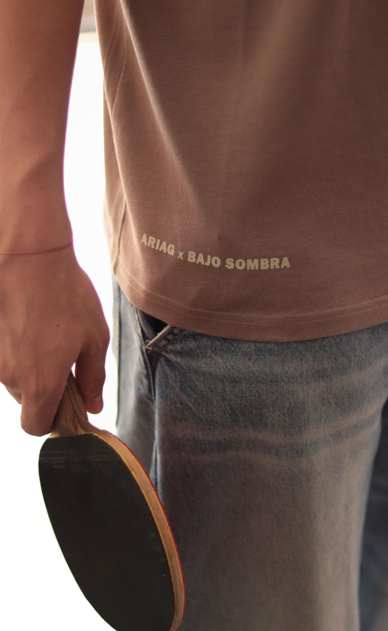 OVERSIZED CAMISA CAFÉ, LUEGO EXISTO