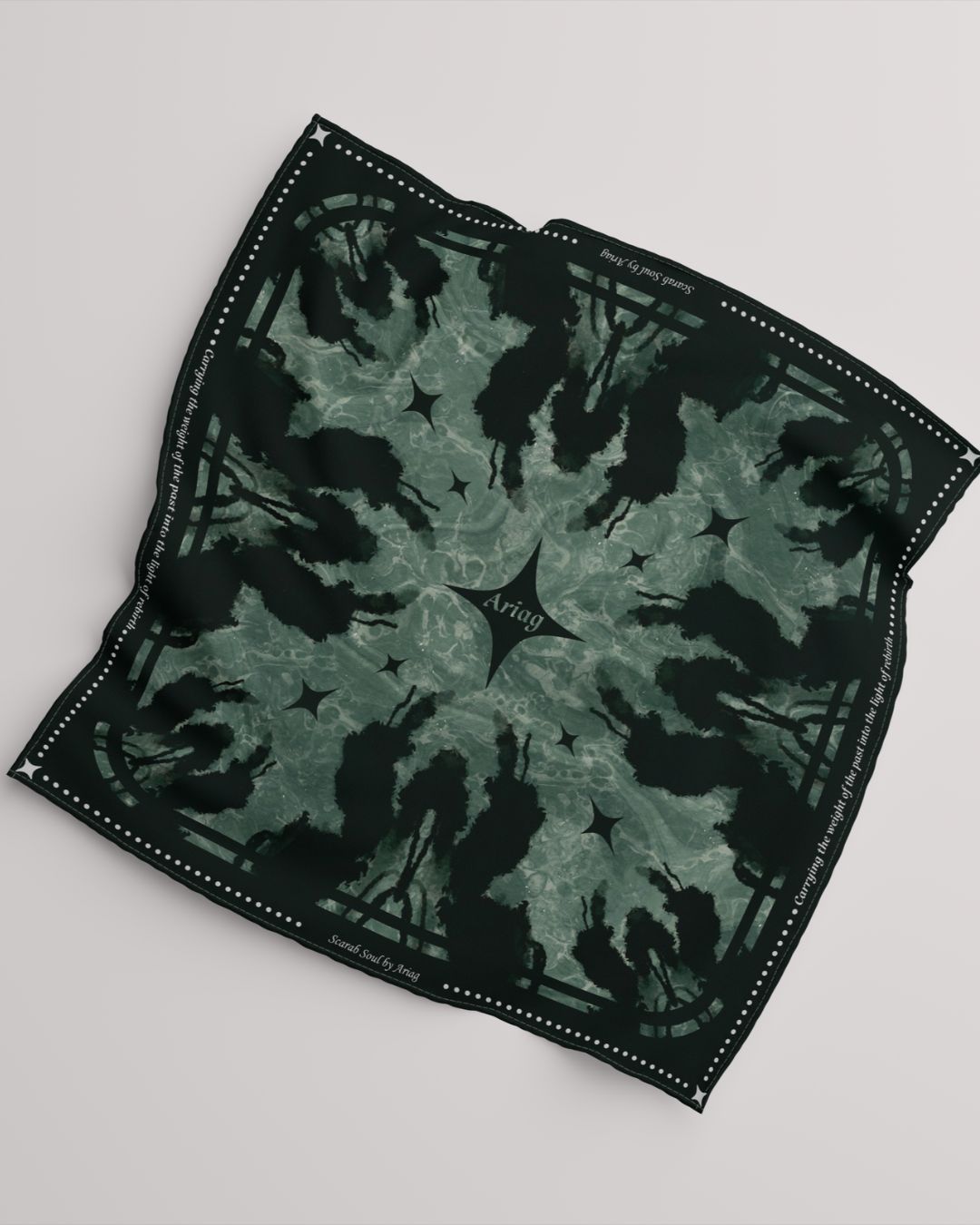 PAÑOLETA VERDE MANCHAS