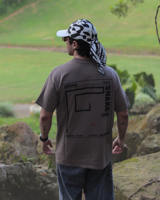 OVERSIZED SNAKE CAFÉ