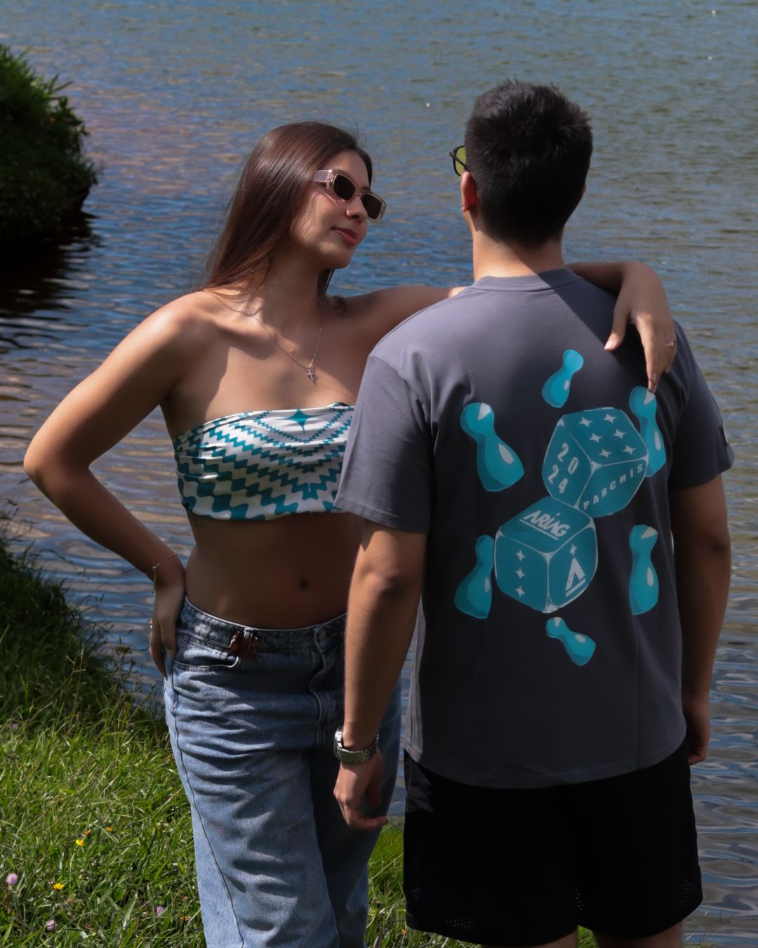 PAÑOLETA AZUL CURVAS