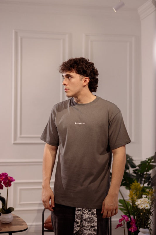 CAMISETA SEMITONO FLORAL - REGULAR GRIS