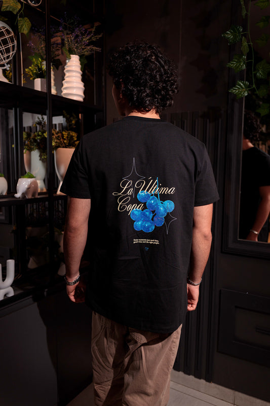 CAMISETA NEGRA UVAS