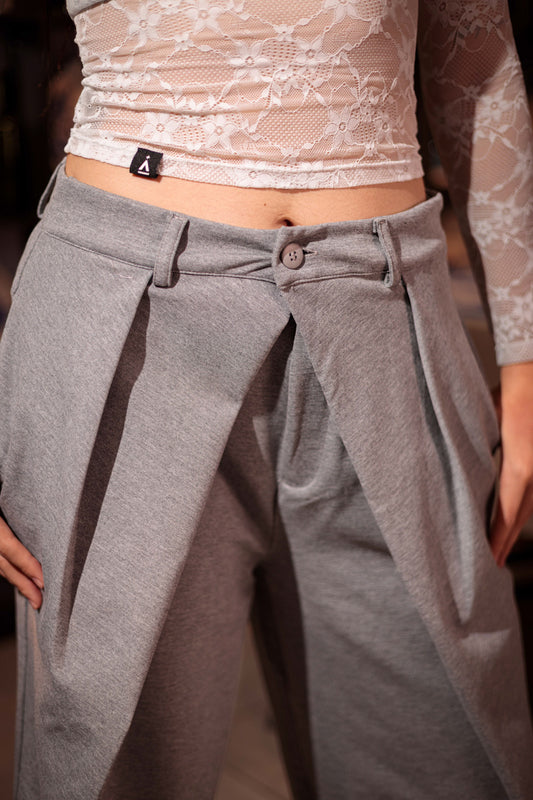 PANTALÓN CLARO DOBLE
