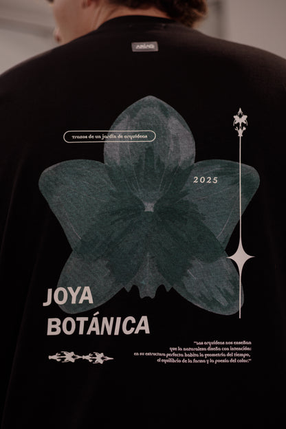 CAMISETA JOYA BOTÁNICA - OVERSIZED NEGRA