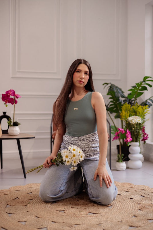 PAÑOLETA ABSTRACCIÓN FLORAL GRIS